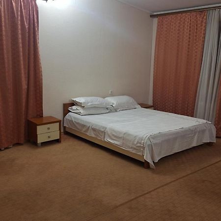 Барселона Hotel Mizikevicsa Kültér fotó