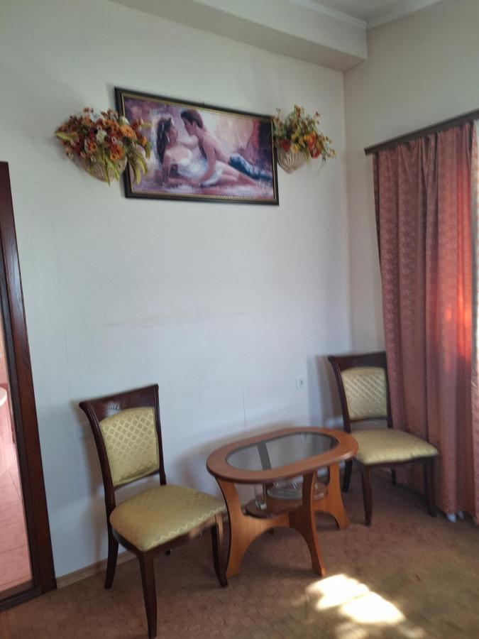 Барселона Hotel Mizikevicsa Kültér fotó