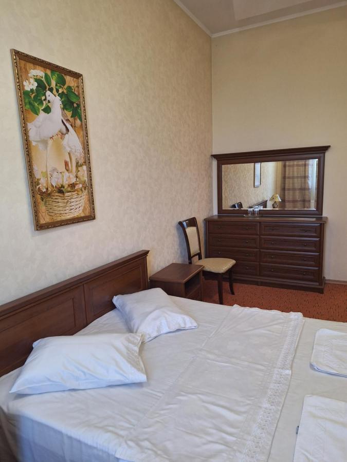 Барселона Hotel Mizikevicsa Kültér fotó