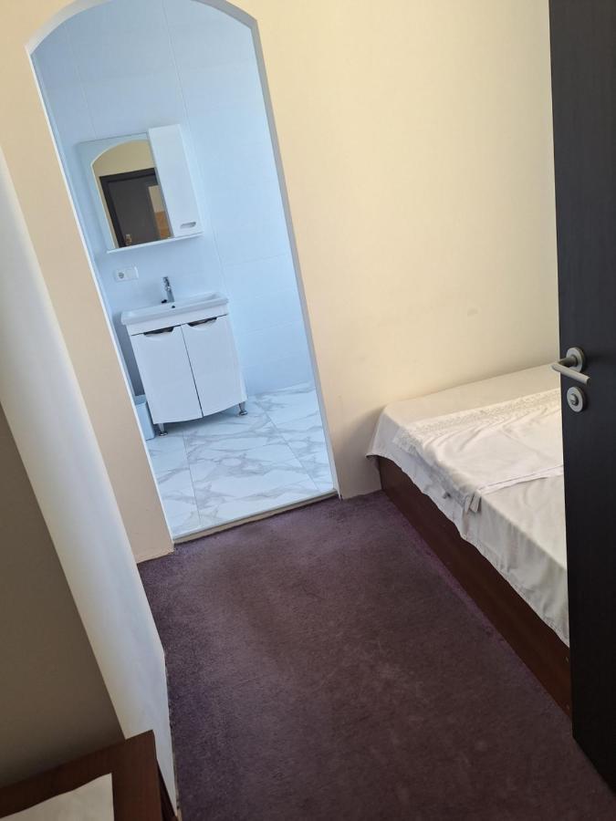 Барселона Hotel Mizikevicsa Kültér fotó