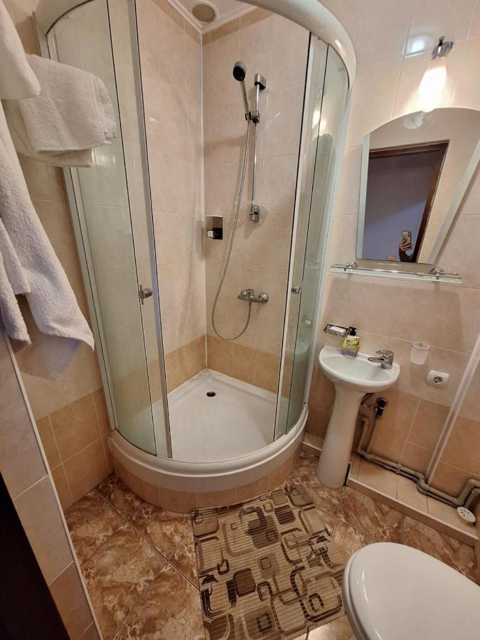 Барселона Hotel Mizikevicsa Kültér fotó