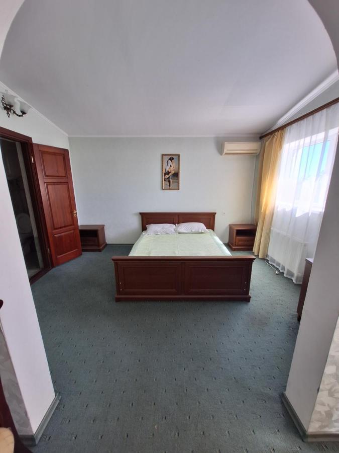 Барселона Hotel Mizikevicsa Kültér fotó