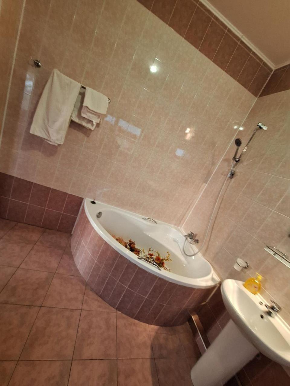 Барселона Hotel Mizikevicsa Kültér fotó